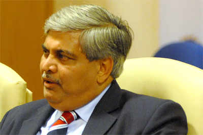 BCCI took no action to clean up IPL mess: Shashank Manohar