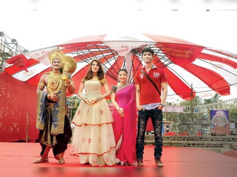 abaya hand work design