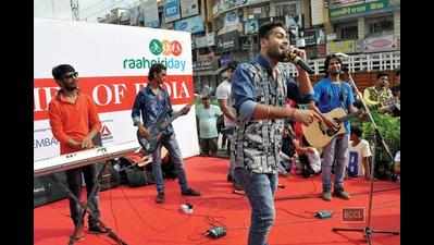 Jaaltheband performs at Dwarka Raahgiri in Delhi
