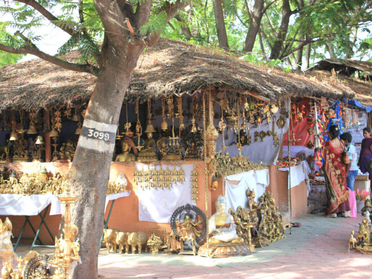 Street Shopping In Hyderabad | Street Markets In Hyderabad | Times of
