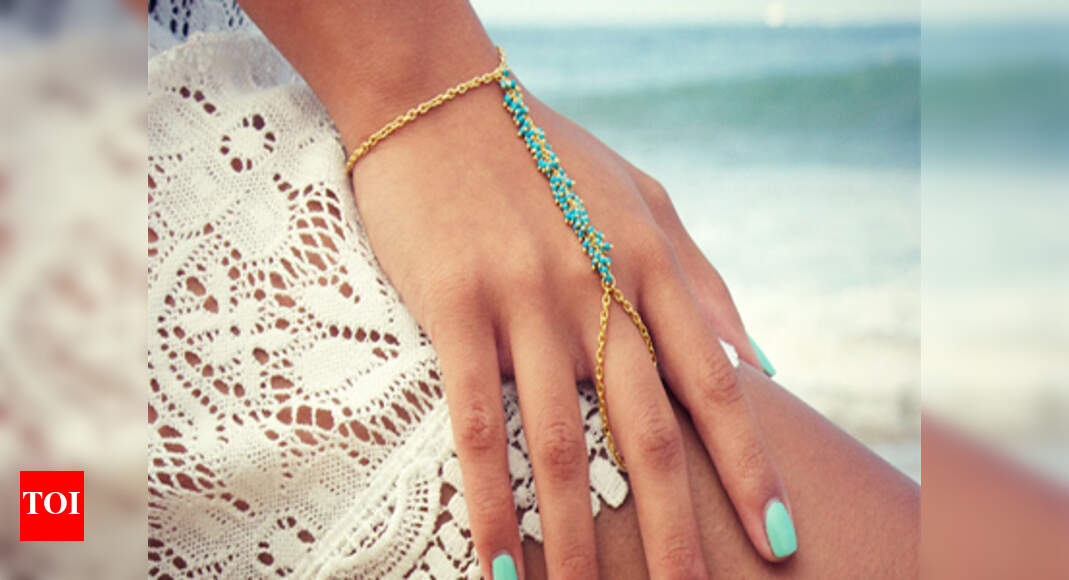 Got your hand on these chains yet? - Times of India