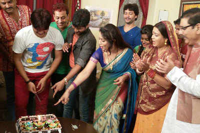 Arvind Akela celebrates birthday