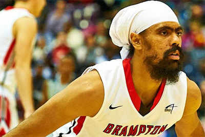 US lawmakes call for allowing turbaned Sikh basketball players