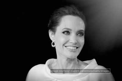 Angelina Jolie meets refugees