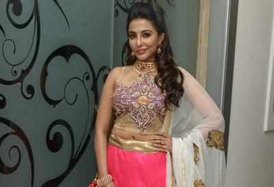 Parvathy Nair looked stunning at the Fashion couture week held at Radisson Blu in Chennai