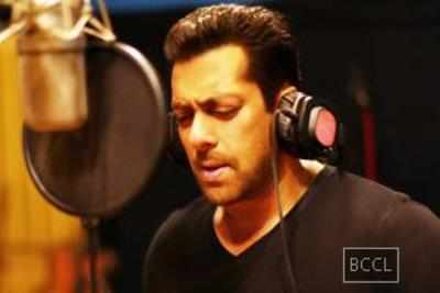 Salman Khan releases the teaser of 'Main hoon hero tera'