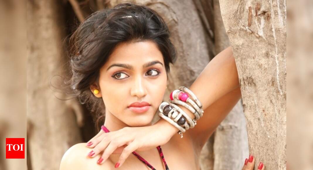 Dhanshikaa in talks to play Rajini's daughter | Tamil Movie News ...