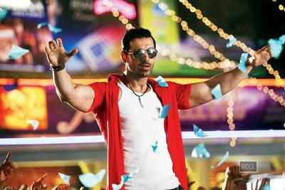 Welcome Back: John Abraham gets into the groove with Mumbaiya lingo for his goon act