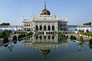 24 hours in Lucknow
