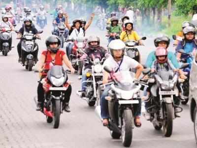 Ahmedabad bikers rally to promote gender equality