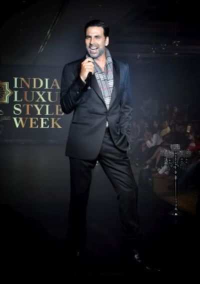 Akshay Kumar walked the ramp at men's fashion week, Bengaluru