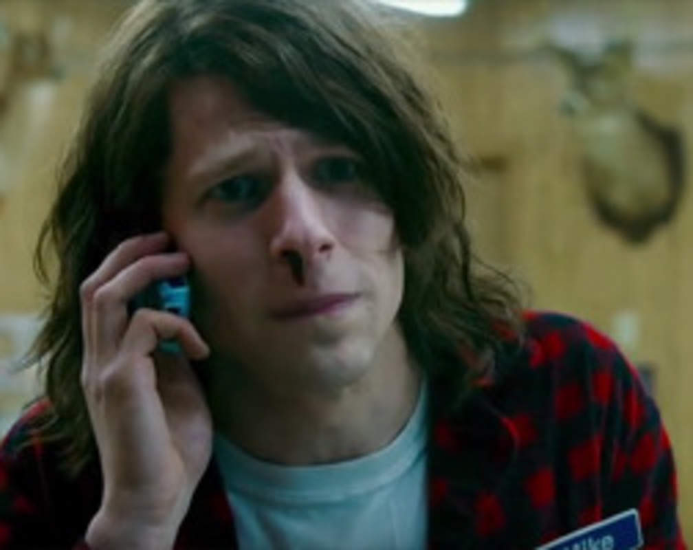 
American Ultra: Official trailer – “He’s Been Activated”
