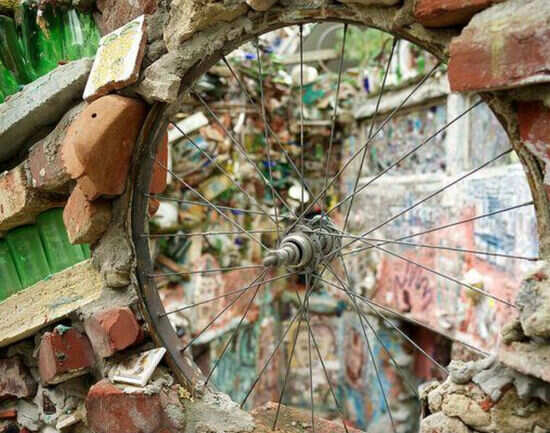 The Magic Gardens vs the Rodin Museum