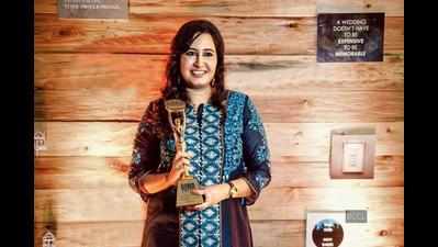 Ankita Chugh celebrates international honour with her friends in Mumbai