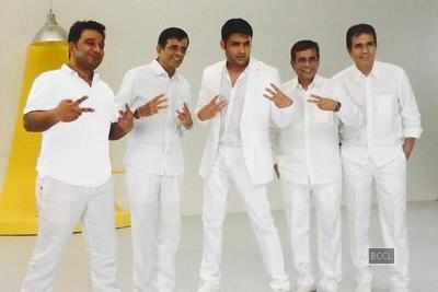 Kapil Sharma and 'Kis Kisko Pyaar Karoon' team go white for Abbas-Mustan