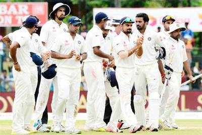 Effort in 2nd Test is the best show by our bowlers: Shastri