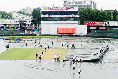 Day 1: Rain rules after SSC grass surprises India
