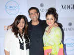 AD Singh poses with Priya Tanna and Sabina Singh