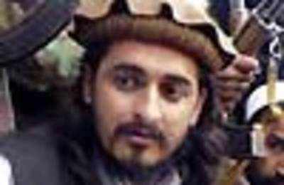 Hakimullah Mehsud calls media, says he is alive