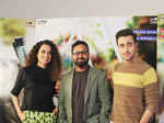 Director Nikhil Advani poses with Kangana Ranaut and Imran Khan