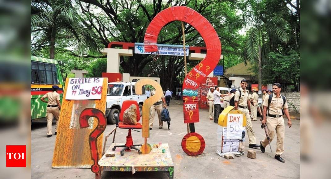 FTII Strike To End? - Times Of India