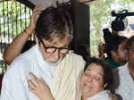 Amitabh Bachchan and Vijayata Pandit during the funeral