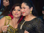 Janvi Vora poses with Jayati Bhatia during her birthday