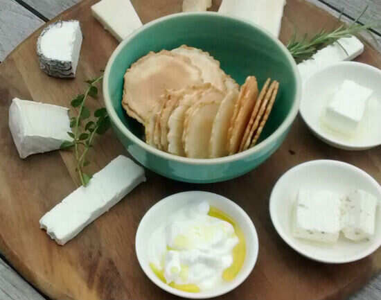 Cheese-making at the Maleny Cheesery