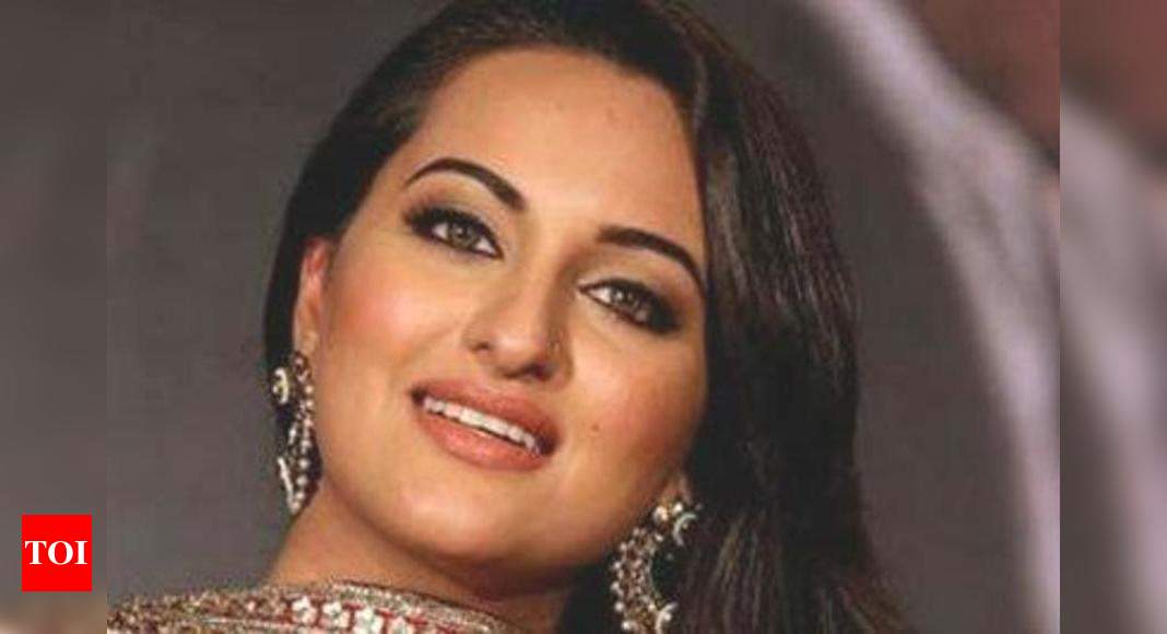 Sonakshi Sinha Credits Salman For Completing 5 Years In Bollywood Hindi Movie News Times Of