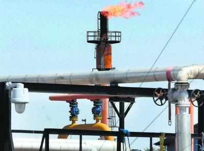 Govt to auction 27 oil fields off Mumbai, 15 in K-G basin