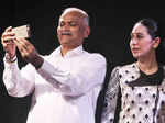 Dean of J.J Hospital Dr TP Lahane clicks a selfie with Karishma Kapoor
