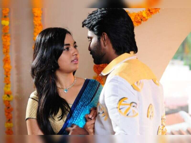 Srushti Srushti And Ma Ka Pa Were Against Kiss Scene Tamil Movie News Times Of India