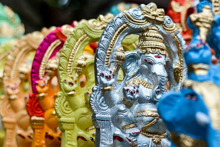 The Indian craftsmanship: creating the idol