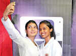 Kawal Preet (L) with her friend, Tusharika during the auditions