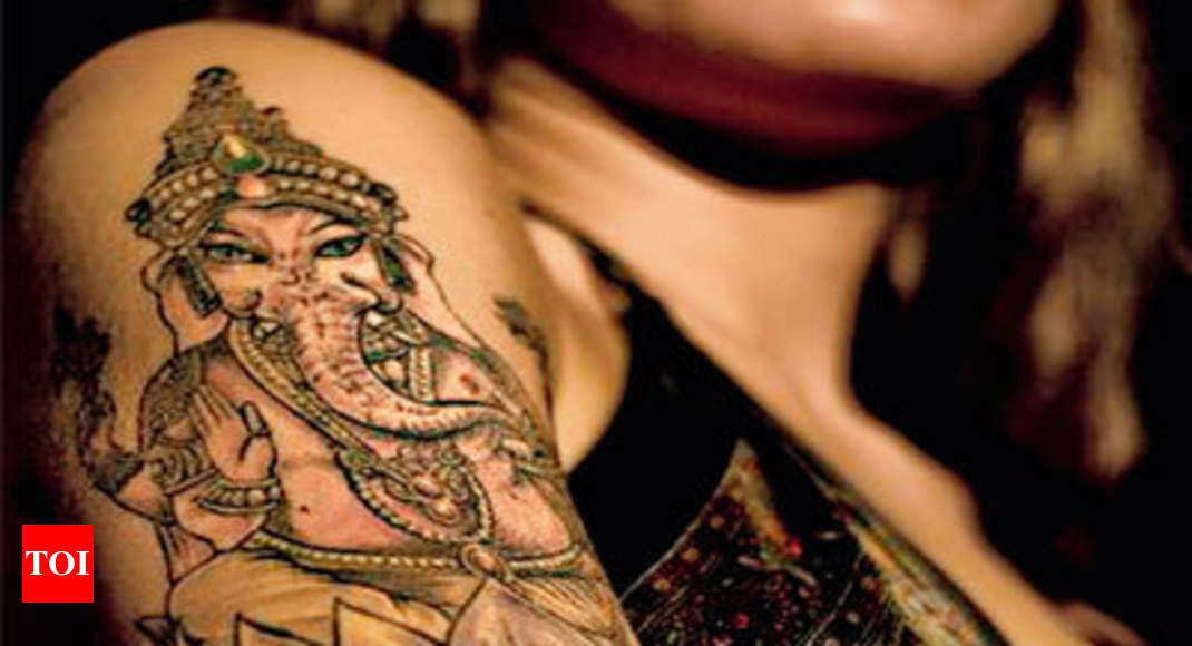Ganesh  Lotuses  Mouse Dorotka by Ivana Tattoo Art TattooNOW