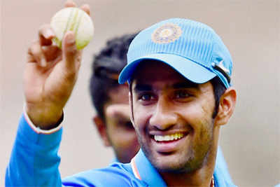 Dhoni to lead India against South Africa, Gurkeerat and Aravind earn maiden calls