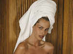 Yasmin Brunet looks hot in a towel