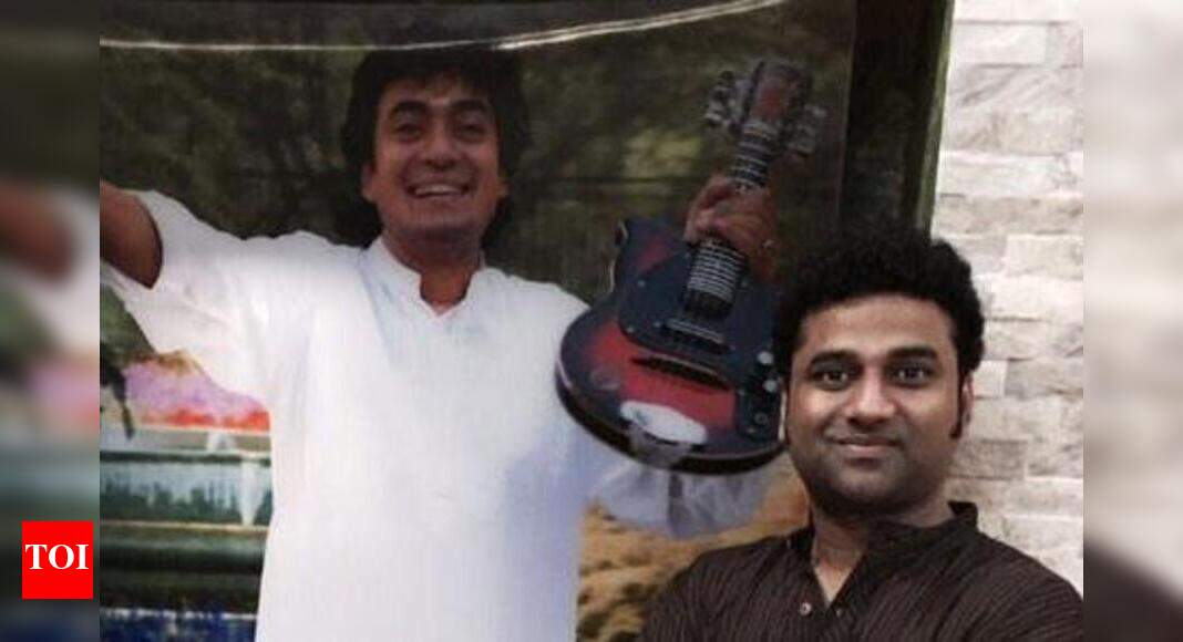 DSP pays tribute to Mandolin Srinivas Telugu Movie News Times of India