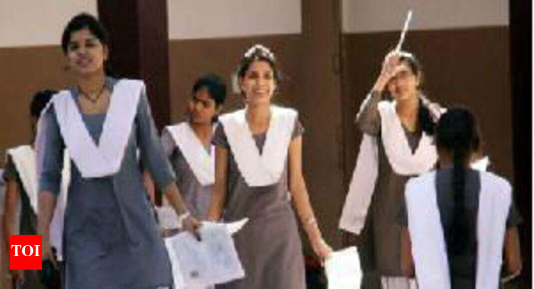 15 out of 20 top CBSE schools are in South  India News 