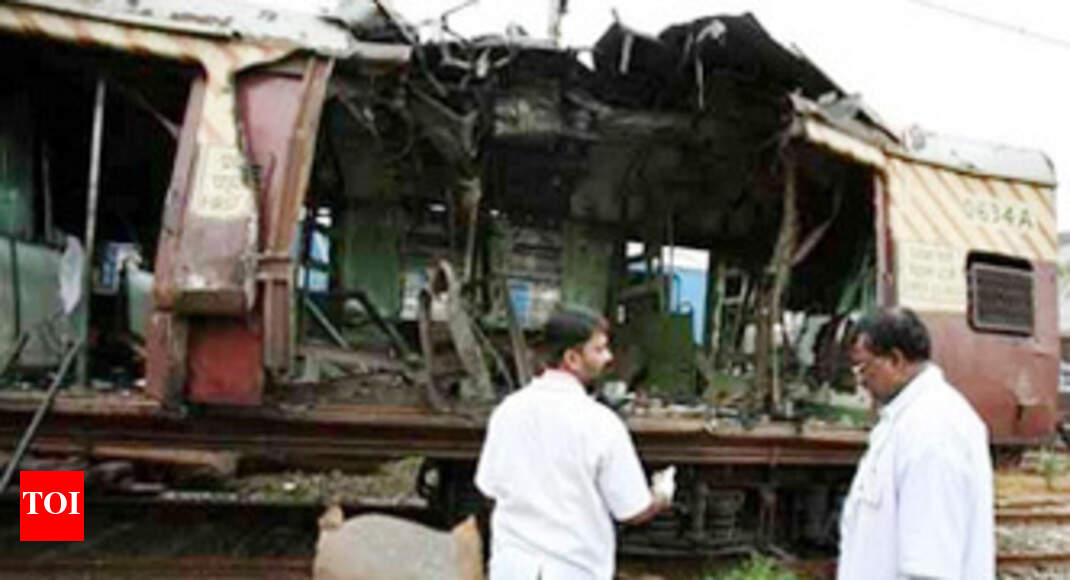 2006 Mumbai train blasts Death for 5 bombers, life term for 7 Mumbai