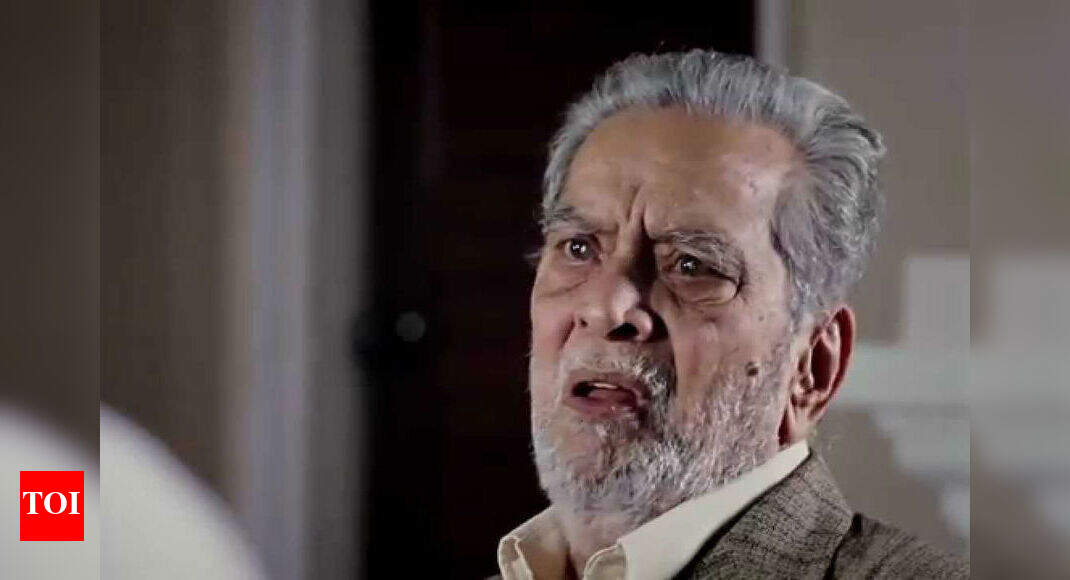 Sinhasan News About Shriram Lagoo S Death Is A Hoax Marathi Movie News Times Of India