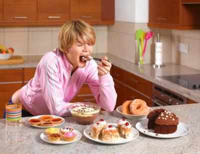 Symptoms and solutions to stop binge eating