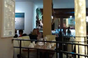 Eala Bhan Restaurant