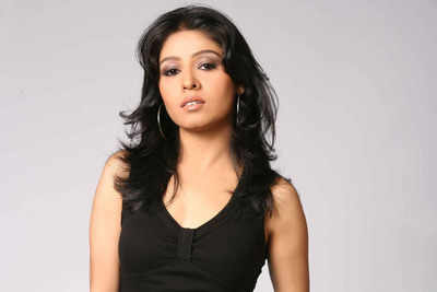 Sunidhi records a Sufi number on the barter of women