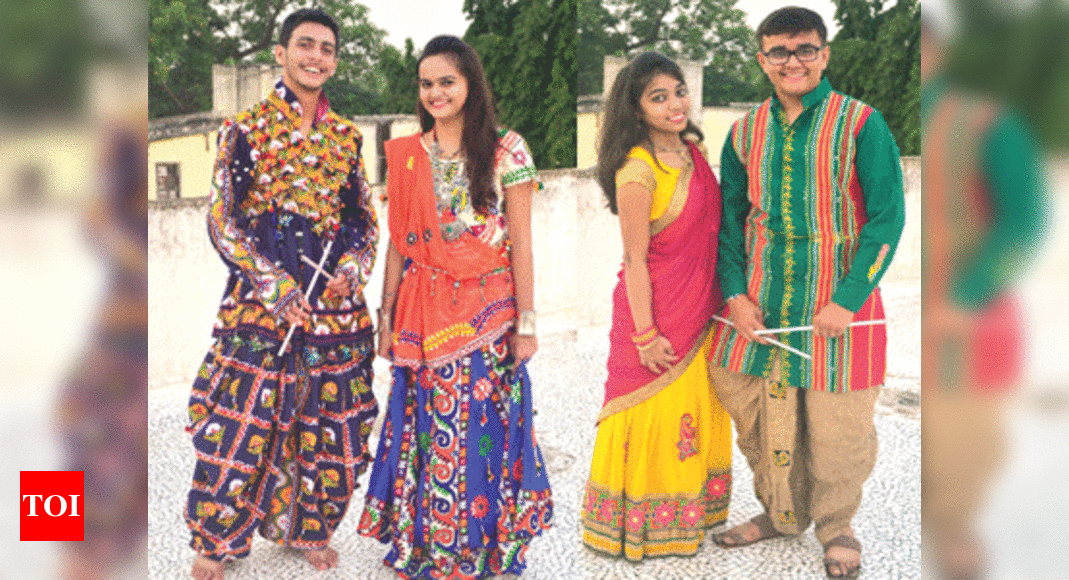 S H A H I T A J Cotton LED Kathiyawadi Navratri or Gujarati Safa Pagdi  Turban Multi-Colored for Kids and Adults (RT33) | Shahi Taj | Since 1960