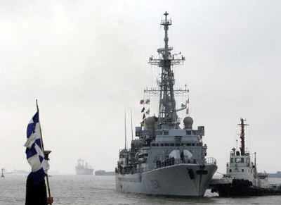 Egypt signs deal for two French warships