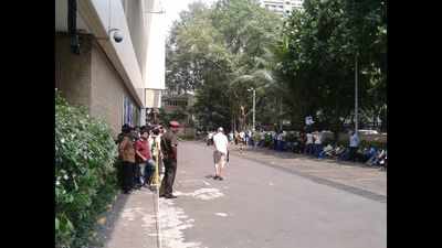 Only in Mumbai: 17-hr queue for Western classical music