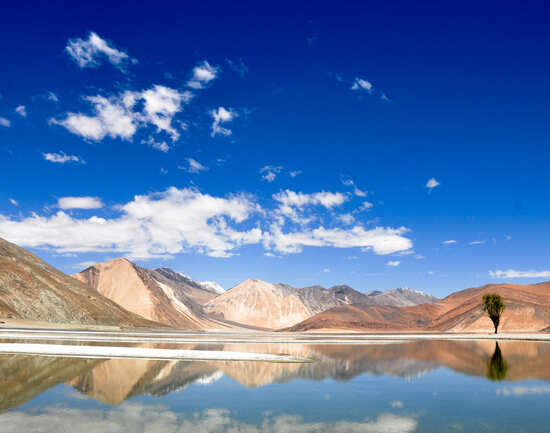 How to reach Ladakh