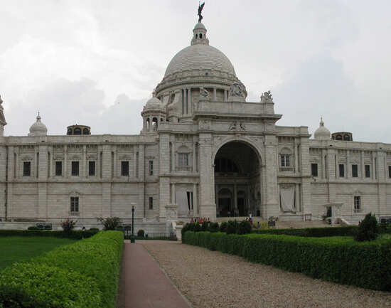 How to reach Kolkata
