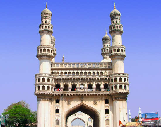 How to reach Hyderabad